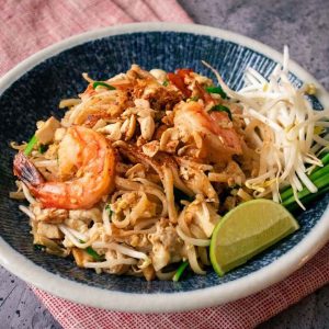 Thai Garlic Chow Mein
